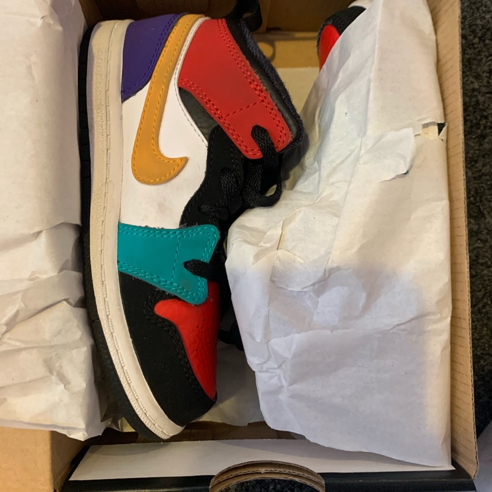 Jordan 1 Mid - Picture 4 of 6